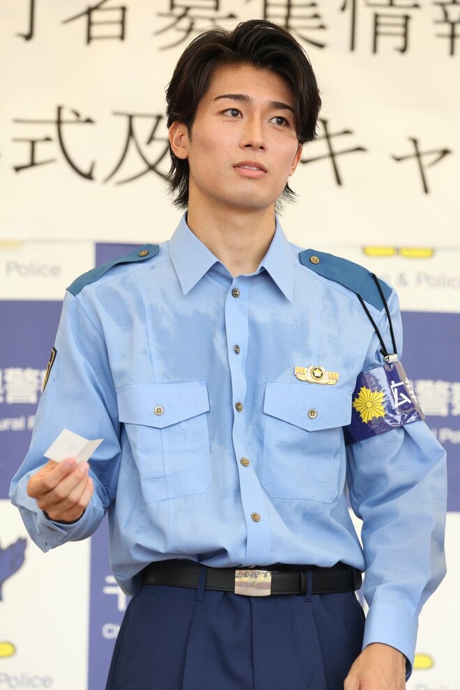 【画像23枚】中村敬斗の警官姿に｢カッコいい｣大歓声！千葉県警｢闇バイト防止｣イベント密着(2)革靴で神技リフティング！悩める中学生へ世界基準のアドバイスもの画像014