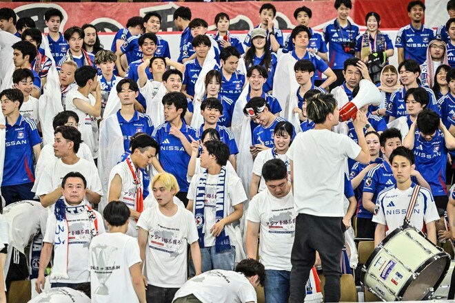 【サポーターアルバム】「横浜F・マリノス―アル・ナスル」サウジアラビア・ジェッダに約700人駆け付け、チームに声援送る！ 現地撮影66枚のサポーターPhotoの画像034