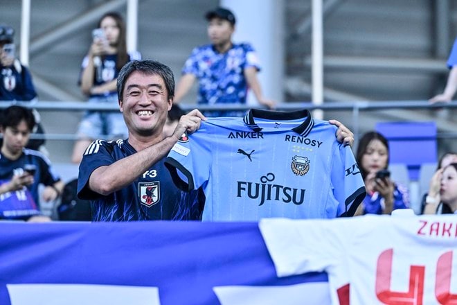 【サポーターアルバム】サッカー日本代表の韓国戦勝利を支えたサポーター写真95枚！ 韓国・龍仁に駆け付けた熱い声援ショット「日本代表ー韓国代表」の画像021