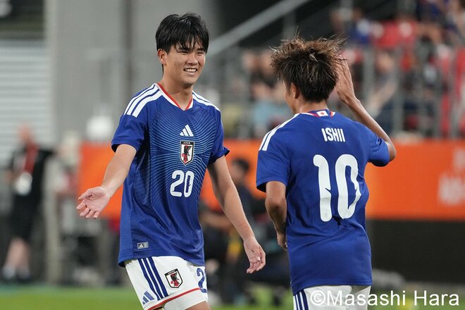 大岩ジャパンが3発快勝！ “NEXT三笘”が華麗なドリブル＆｢背番号10｣が3戦3発で歓喜！ 守備を引き締めた主将！ 26日の準々決勝では難敵と対戦！【U-21日本代表vsU-23タイ代表】激闘PHOTOギャラリーの画像008