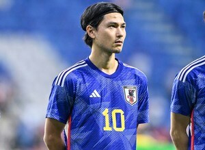 「どこにいるの？」「なんだこれすげぇw」モナコが制作した日本庭園×南野拓実の“だまし絵”が話題！「絶対にタキなんだ」「目を細めて見ると見えてくるね」と盛り上がるの画像