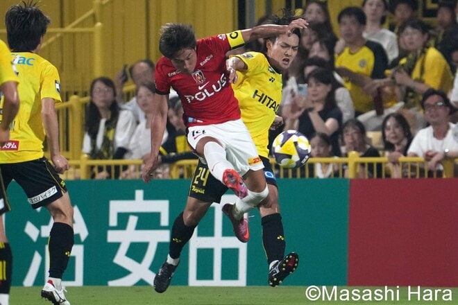 2点ビハインドからの大逆転劇、｢フィジカル的にここまで状態が悪い試合は記憶にない｣スコルジャ監督を嘆かせたロドリゲス監督の狙い【柏レイソルvs浦和レッズ】激闘PHOTOギャラリーの画像002