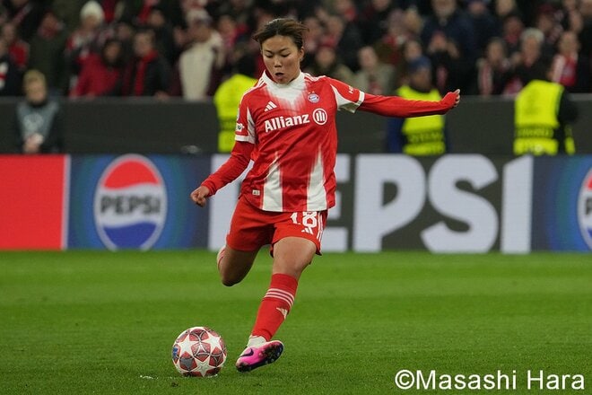 【画像19枚】なでしこの至宝から欧州女王へ！アジア杯優勝の谷川萌々子とマンU宮澤ひなたが欧州CLで激突！バイエルン熱狂の夜を現地撮の画像013