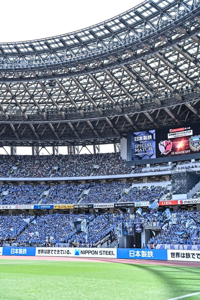 【サポーターアルバム】国立競技場を青く染め上げた川崎フロンターレのサポーター写真81枚！ ACLE準優勝後初の国内試合「鹿島アントラーズー川崎フロンターレ」の画像047