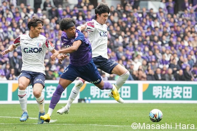 白熱の中国ダービー！新生ガウル広島が紫のEピースでのPK戦で勝利の雄叫び！新旧戦力が融合＆躍動！岡山は江坂がスーパー弾も…【サンフレッチェ広島vsファジアーノ岡山】激闘PHOTOギャラリーの画像005