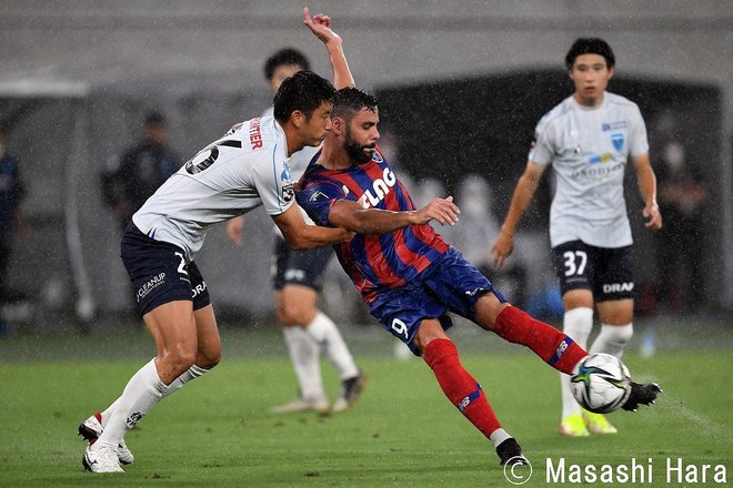 PHOTOギャラリー「ピッチの焦点」【明治安田J1リーグ　第29節　FC東京ｖｓ横浜FC　2021年9月18日　19：03キックオフ】の画像002