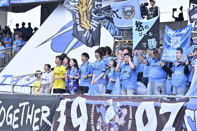 【サポーターアルバム(1)】ホーム4連戦の最終戦を戦った川崎フロンターレのサポーター写真99枚！ 2万1440人が駆け付け最高の雰囲気作る「川崎フロンターレーガンバ大阪(1)」の画像004