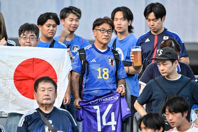 【サポーターアルバム】サッカー日本代表の中国戦完封勝利を支えたサポーター写真63枚！ 韓国・龍仁に駆け付けた現地観客席ショット「日本代表ー中国代表」の画像043