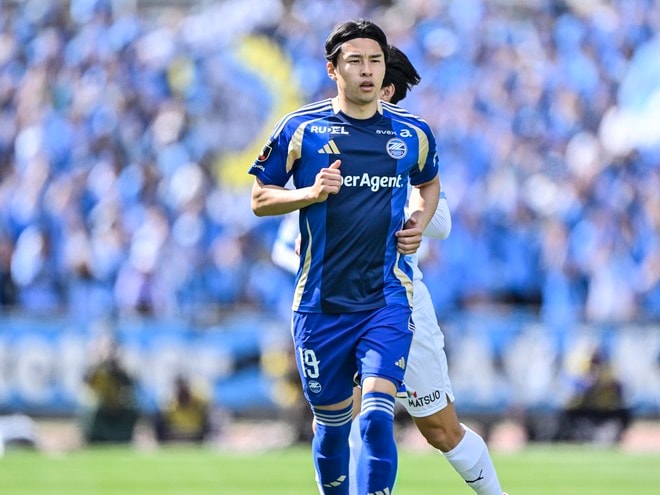 2位・町田と3位・川崎の上位対決。守備に持ち味持つチームの激突も、2得点ずつの白熱の展開に【試合アルバム】「町田ゼルビア―川崎フロンターレ」の画像001