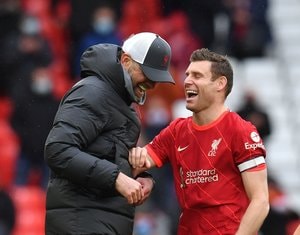 南野拓実チャンピオンズリーグ出場試合で生まれた｢あとは触るだけ｣ゴール！リバプールFWサディオ・マネに合わせるジェームズ・ミルナーの「完璧クロス｣が凄い!!守備困難な｢衝撃弾｣とは?【動画】の画像