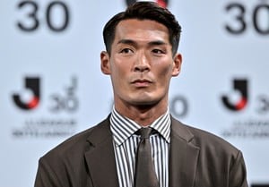 「着こなしや仕草も素晴らしい」槙野智章氏が人気モデルとの「女性ファッション誌の撮影姿」公開！「完全にアウェイな撮影のはずが」と、舞台裏も明かされるの画像