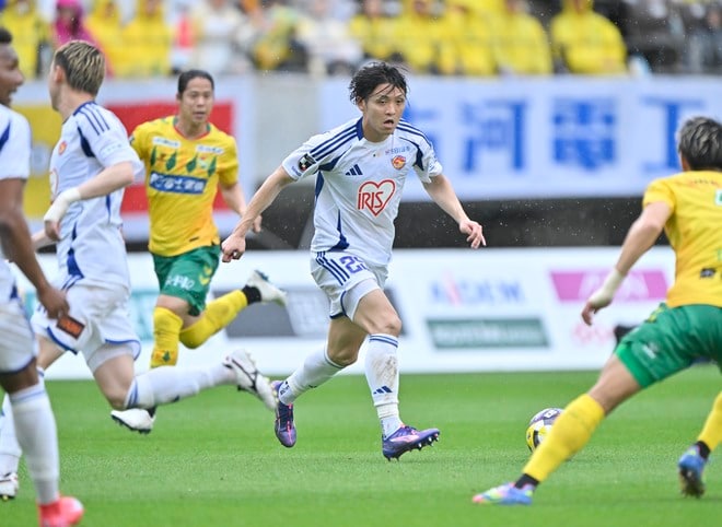 【試合アルバム】ベガルタ仙台がアウェイで迎えた上位対決・千葉戦でのプレー写真63枚！「ジェフユナイテッド千葉ーベガルタ仙台」の画像061