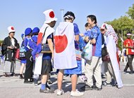 「この景色は一生忘れません」サッカー日本代表MF堂安律、カタールワールドカップでのDF吉田麻也との「抱擁写真」を投稿! 2ショットとともに「最高のキャプテン」と主将を称揚の画像