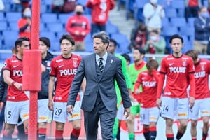 浦和レッズ、 猛攻実らず！(2)4戦無得点でも落ちない「リカルド・ロドリゲスの視線」の画像