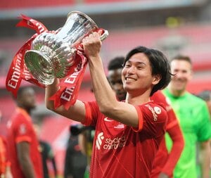 リバプールかマンチェスター・シティか⁉︎熾烈なプレミアリーグ【優勝争いの展望】優勝条件は?サッカー日本代表・南野拓実のレッズは「今季4冠」達成できるか?【図表】の画像