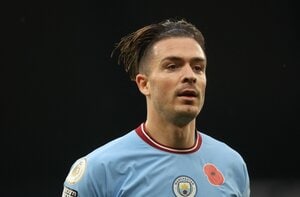 ｢今季一番のハイライト｣ マンチェスター・シティのイングランド代表MFジャック・グリーリッシュの｢チームメイトへのイタズラ動画｣が3万8000回超再生に！ 背番号10が背中に水をかける「まさかの瞬間」の画像