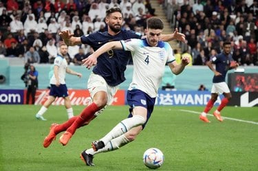 画像・写真：PHOTOギャラリー「ピッチの焦点」フランスがイングランド
