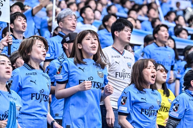 【サポーターアルバム】ACLE準優勝後初の国内試合に駆け付けた川崎フロンターレのサポーター写真80枚！ 国立を青く染め上げる「鹿島アントラーズー川崎フロンターレ」の画像034