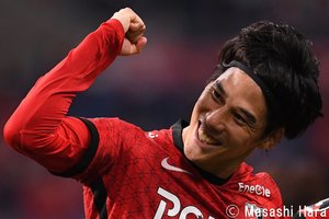 江坂任と「元チームメート」家長昭博が競演！「浦和を苦しめたツワモノ」のMVPは名古屋のボランチ！【サッカー批評が選ぶ「2021年J1ベストイレブン」】浦和担当記者E編(2)の画像