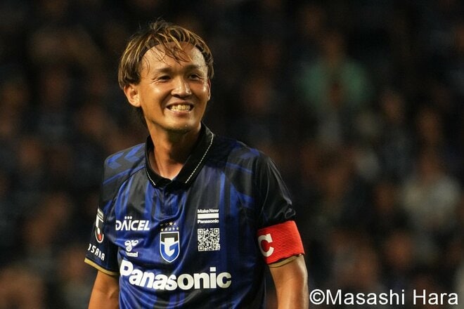 宇佐美貴史らの推進力で主導権を握ったガンバ、復帰の渡邊凌磨や助っ人の投入で浦和が一発を狙うも…試合を決めたのは夏加入MFのエリア外ミドル弾【ガンバ大阪vs浦和レッズ】激闘PHOTOギャラリーの画像008