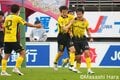 柏が1年前の敗戦を払拭！ 同点弾の遠藤渓太がガッツポーズ＆逆転ゴールの山内日向汰が感情を爆発！ 鈴木優磨が先制点の徳田誉にまさかの手荒い祝福！【鹿島アントラーズvs柏レイソル】激闘PHOTOギャラリーの画像005