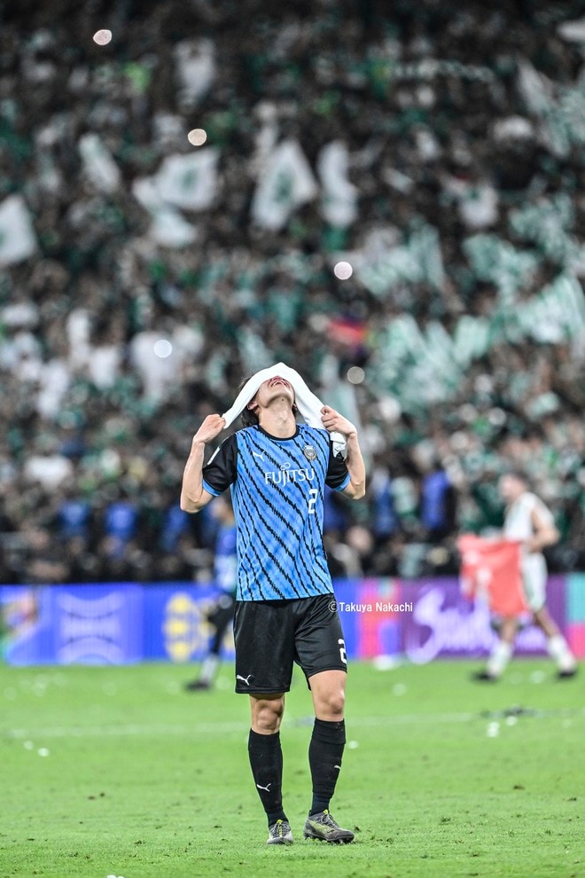 【川崎フロンターレアルバム】ACLE決勝での高井幸大の写真41枚！ フル出場も敗れ、試合後には涙を見るなど悔しさを露わに「アル・アハリー川崎フロンターレ」の画像021