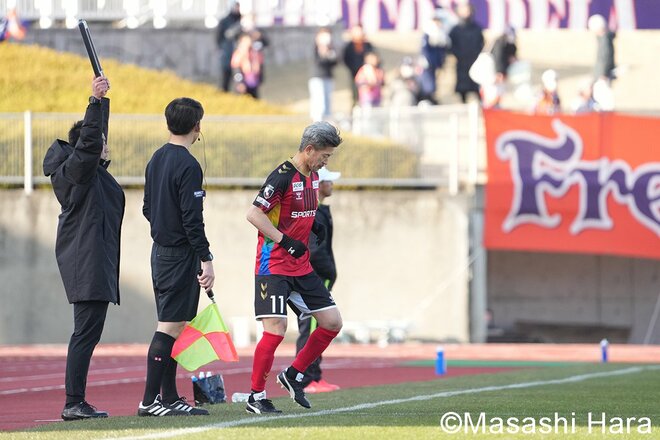 59歳10日、カズ最年長出場記録更新も…｢もっと努力しないと｣、キングの雄姿に本拠地5353人が大熱狂【福島ユナイテッドvs長野パルセイロ】激闘PHOTOギャラリーの画像003