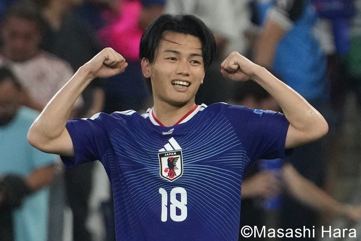 ｢神！股！サイドネットは神です！｣上田綺世が待望のW杯初ゴール！右足一閃の強烈ミドルに｢なんちゅうシュートや｣｢プライドを感じた｣