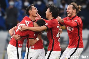【2022年を見据えて】槙野智章の劇的ゴールで忘れてはいけない「褒められたものではないゲームの進め方」【「天皇杯覇者」浦和レッズは「リーグ王者」になり得るか】(2)の画像