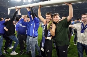 「トップ帯同でウィーン遠征なのか！」元世代別サッカー日本代表の21歳MFが「シャルケの遠征に帯同」！ 地元ファンは「才能のある若手を使うことはいいことだ」と期待の画像