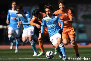 【J2「静岡2強の明暗」】ジュビロ磐田「8戦負けナシ」でついに自動昇格圏浮上!!MF金子翔太はドリブル＆ゴールで大貢献！チームを安定させた「後半の入り」と「我慢強さ」【戸塚啓のJ2のミカタ】(2)の画像