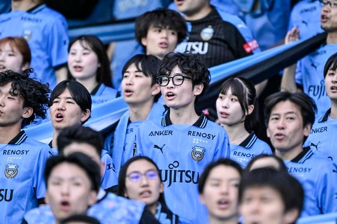 【サポーターアルバム】平日のナイトゲームに2万302人が来場！ 熱すぎる川崎フロンターレのサポーターの試合前の写真71枚！「川崎フロンターレー浦和レッズ」の画像009