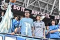 【サポーターアルバム】敵地で勝利を掴んだ川崎フロンターレのサポーター写真75枚！ 圧巻の応援で勝ち越し導く「サンフレッチェ広島ー川崎フロンターレ」の画像073