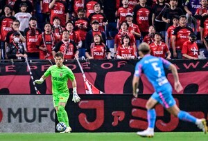 浦和レッズと川崎フロンターレの対戦で2つのゴールを生んだGKのミス【「ゴールキーパー」から「ゴールプレーヤー」の時代へ】(1)の画像