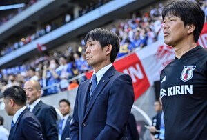 「11月は最終予選を見据えたテストをする良い機会」「守備が強いボランチとして挙げたい喜田拓也、山口蛍、稲垣祥」【ワールドカップ出場国に連勝！サッカー日本代表「10月」の激論】(5)の画像