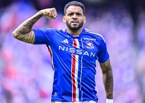 「ガチ上手い」「去年よりゴール前の人数増えてる気が」見どころ満載の横浜FMの練習試合ゴール動画をファン堪能！「観覧者の数がエグい…！」「芝生人工芝並みに綺麗でビビる!!!」などの声の画像