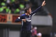 J2昇格三つ巴！(1)前半戦快進撃の北九州脱落…3位長崎・手倉森監督が持つ「2つの強み」【戸塚啓J2のミカタ】の画像