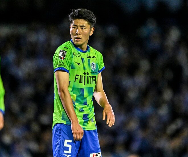 神奈川ダービーに挑むも湘南、後半２失点で完封負け。鈴木章斗、福田翔生ら先発に小田裕太郎ら途中出場も川崎の堅守崩せず「川崎フロンターレー湘南ベルマーレ」【試合アルバム】の画像007