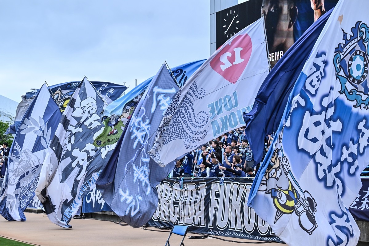 ちょっと出てるわ」「気の毒すぎる」J1福岡の“神クロス＆鬼