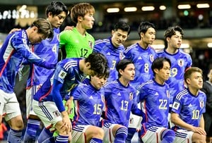 「身長差カップル」サッカー日本代表の“元チームメイト同士”の絡みが「恋人のよう」だと話題に！ ファンから歓喜のコメント多数「はい優勝」の画像