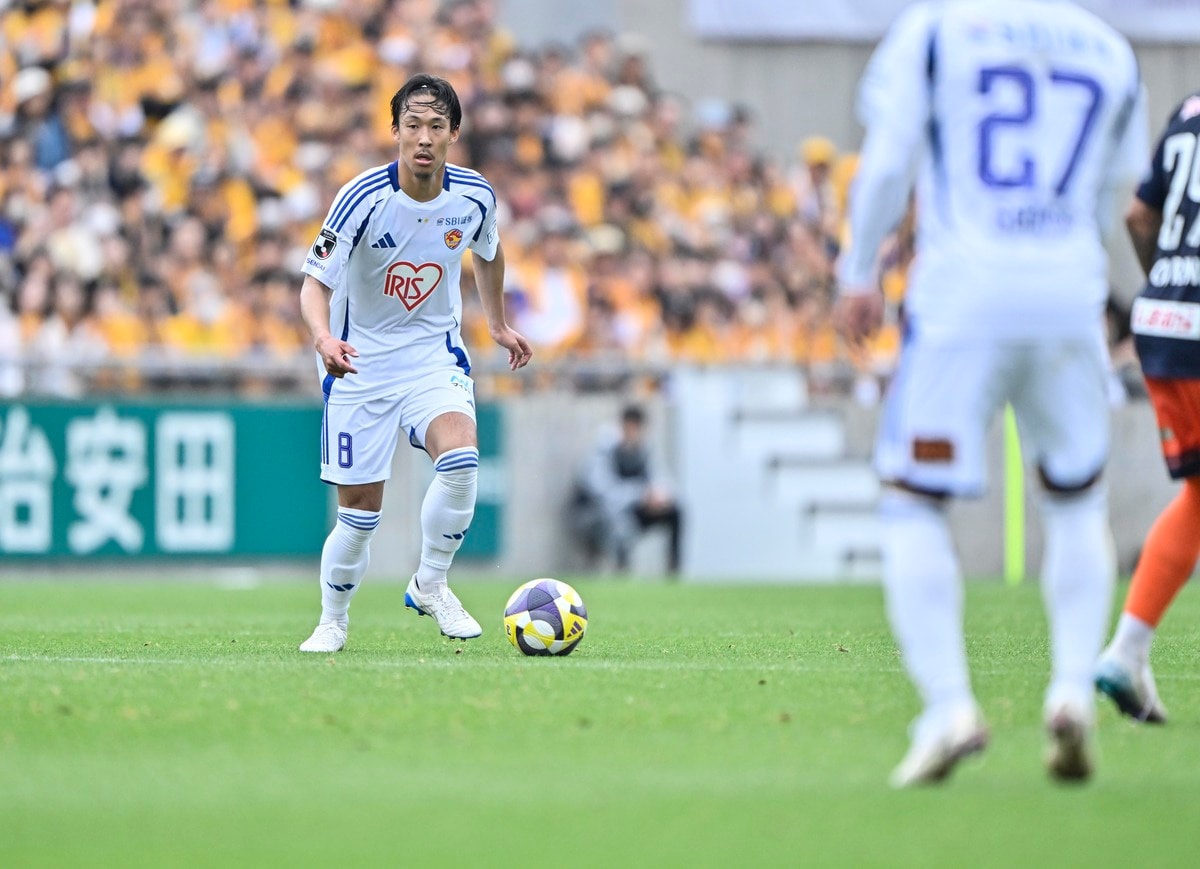 ベガルタ仙台2025年ユニフォーム 武田英寿選手 背番号8 サイズXL