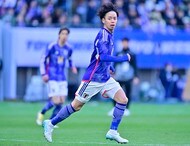 「あの写真撮影のポーズがこんなにかっこよくなるとは」J1新潟のオフィシャルポスターに賛辞続々!「カッコよすぎー」「“てっぺん”獲りましょう」などの声の画像