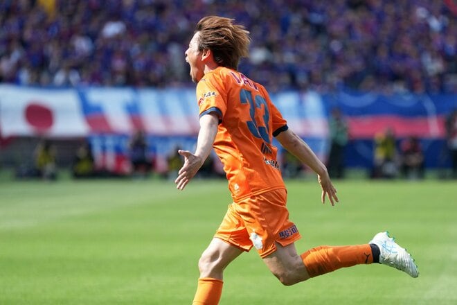 FC東京2シャドー左の｢15歳逸材｣が躍動も…元サッカー日本代表｢36歳エース｣の全ゴールに絡む活躍で清水エスパルスが5位浮上｢イメージはできていた｣【FC東京VS清水エスパルス】PHOTOギャラリー激闘22連写の画像017