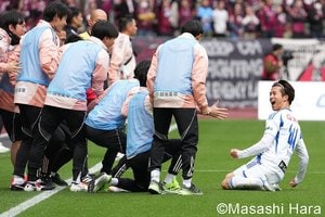 ｢17試合未勝利｣の新潟が王者・神戸から大金星｢まだまだ申し訳ない｣樹森大介監督が語ったサポーターへの思い【ヴィッセル神戸vsアルビレックス新潟】PHOTOギャラリーの画像