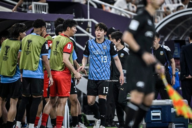 【川崎フロンターレアルバム】ACLE決勝で無念の負傷交代した三浦颯太の写真31枚！ 出場を続けた気迫の左SBのピッチ内外の姿「アル・アハリー川崎フロンターレ」の画像010