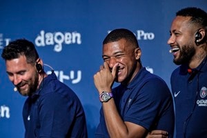 パリ・サンジェルマンの来日で列島大興奮！「Jリーグはだめだけど…」ファンが“すし詰め状態”で「サインおねだり」も選手は神対応！の画像