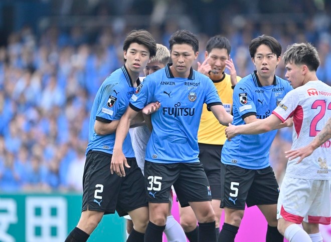 【試合アルバム】ホームで2連勝した川崎フロンターレでのC大阪戦でのプレー写真70枚！「川崎フロンターレーセレッソ大阪」の画像004