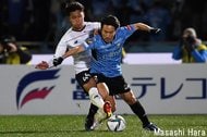 【J1分析】序盤の猛攻をしのいだ「守備陣2人の新外国籍選手」の好守【王者・川崎フロンターレとの開幕節で見えたFC東京の「大いなる可能性」】(1)の画像