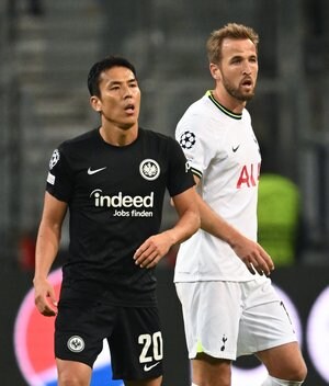 サッカー元日本代表・長谷部誠のフランクフルトが「トッテナム完封」! 決勝T進出の可能性を十分に残してGS折り返すの画像