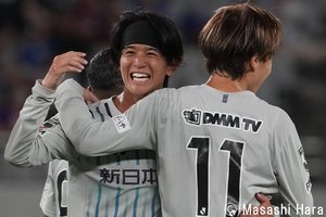 アビスパ福岡、佐藤凌我の開始2分ゴールが決まり勝利！ PHOTOギャラリー【明治安田J1リーグ 第26節 FC東京vsアビスパ福岡 2023年9月3日 19:03キックオフ】の画像